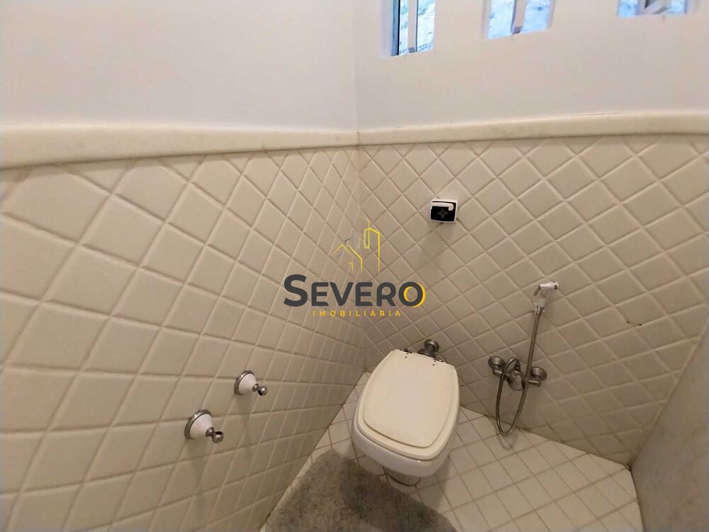 Casa de Condomínio à venda com 6 quartos, 300m² - Foto 12