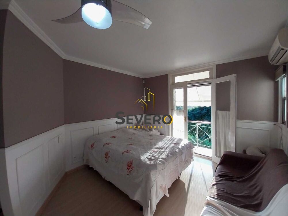 Casa de Condomínio à venda com 6 quartos, 300m² - Foto 8