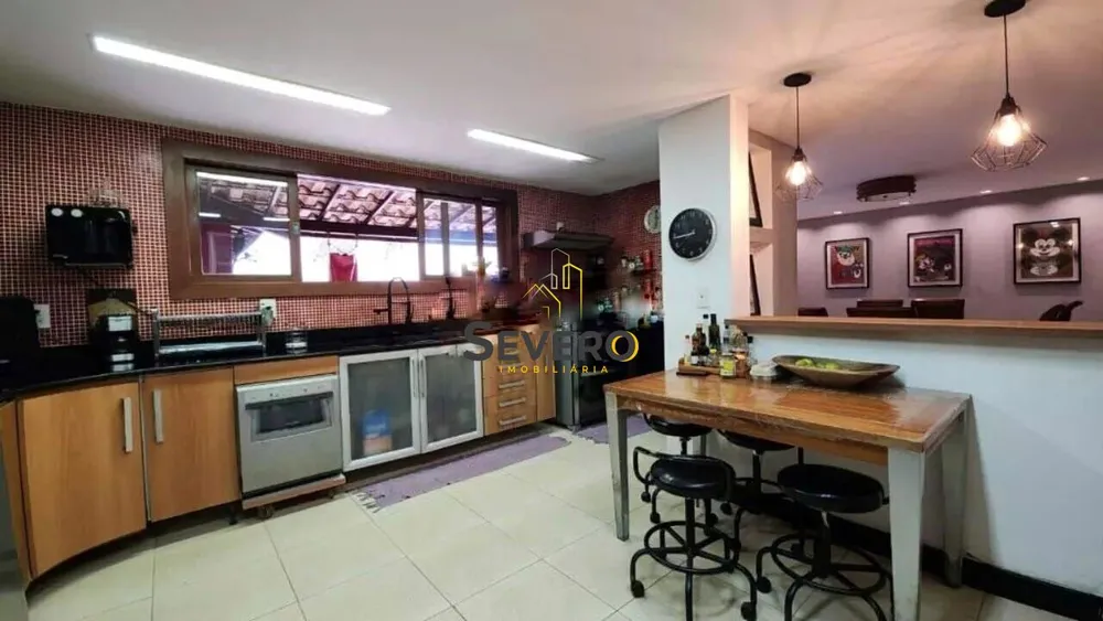 Casa, 6 quartos, 318 m² - Foto 17