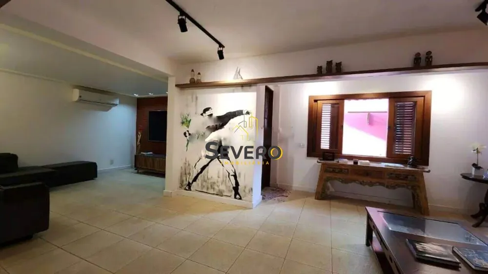 Casa, 6 quartos, 318 m² - Foto 4