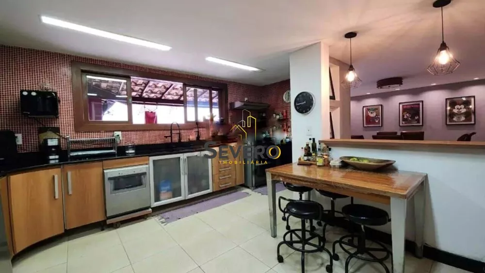 Casa, 6 quartos, 318 m² - Foto 9