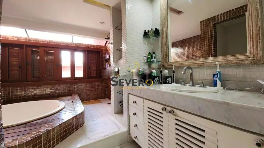 Casa, 6 quartos, 318 m² - Foto 21