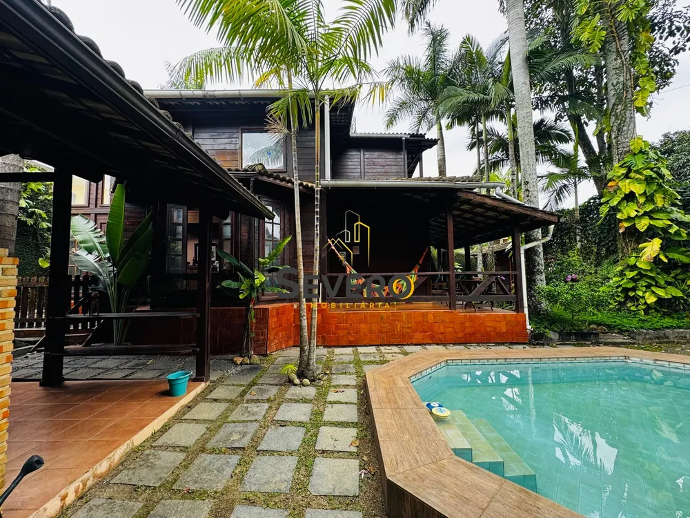 Casa, 3 quartos, 240 m² - Foto 3