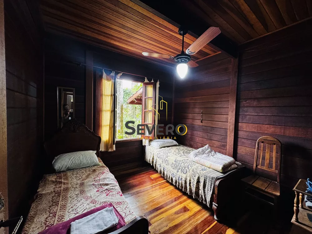 Casa, 3 quartos, 240 m² - Foto 11