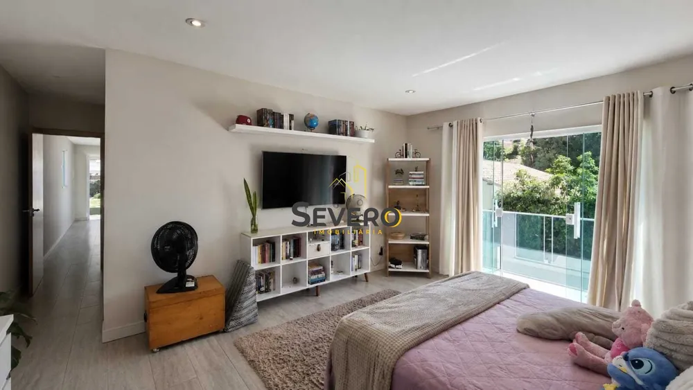Casa, 4 quartos, 302 m² - Foto 35