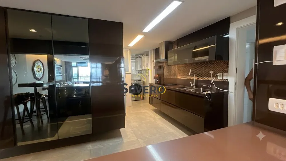 Apartamento, 3 quartos, 220 m² - Foto 12