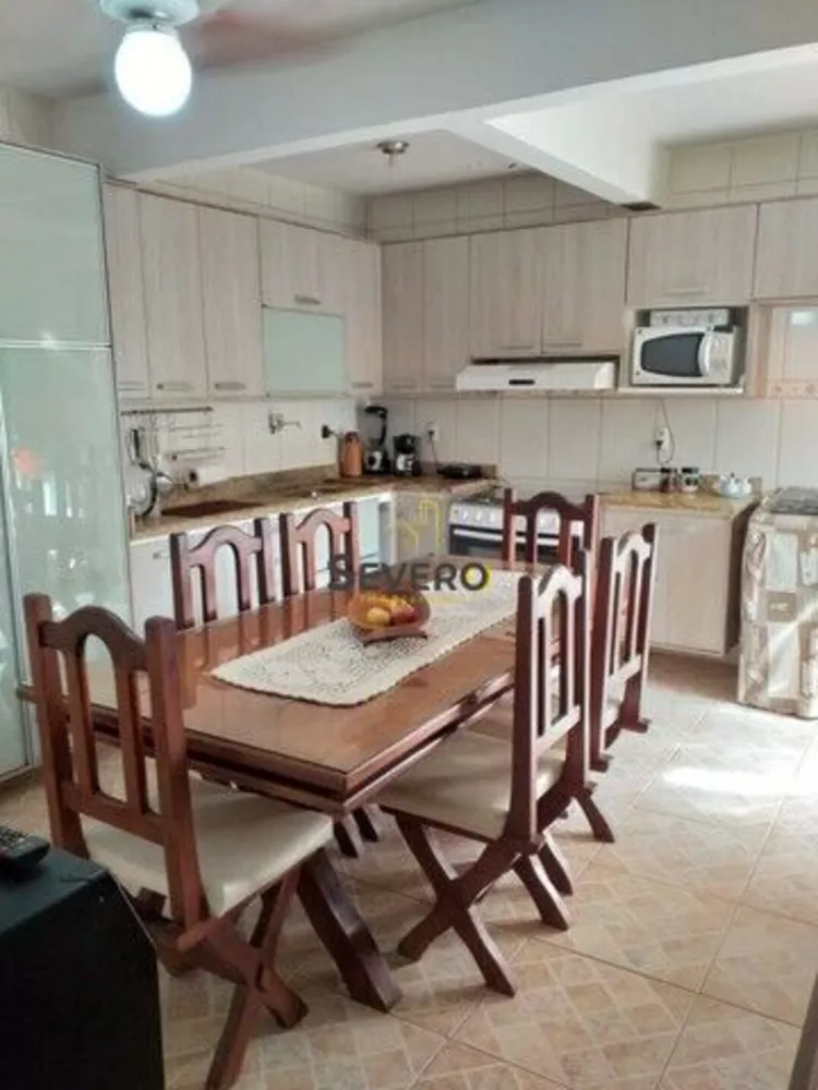 Casa, 3 quartos, 210 m² - Foto 5