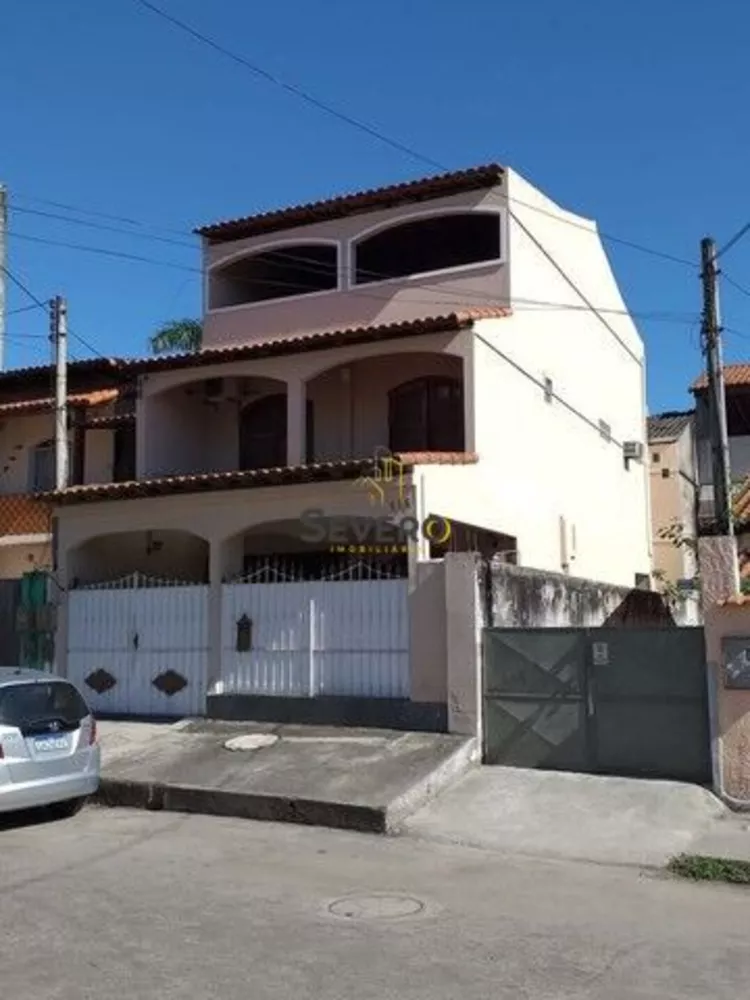 Casa, 3 quartos, 210 m² - Foto 1