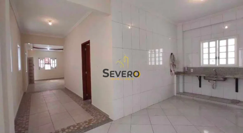 Casa, 4 quartos, 180 m² - Foto 4