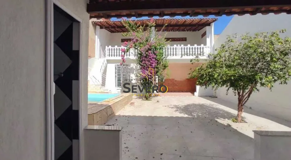 Casa, 4 quartos, 180 m² - Foto 3