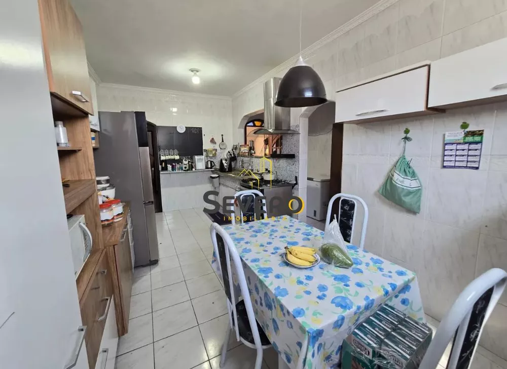 Casa, 3 quartos, 300 m² - Foto 12