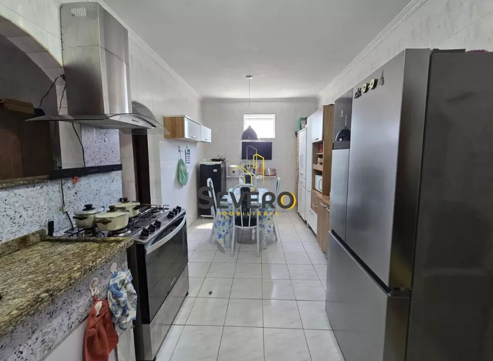Casa, 3 quartos, 300 m² - Foto 11