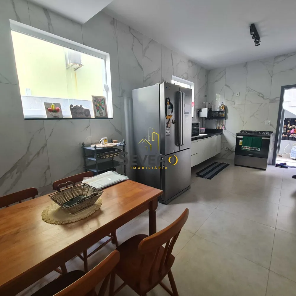 Casa, 4 quartos, 275 m² - Foto 27