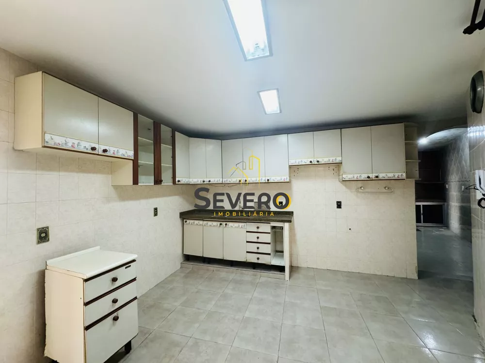 Casa, 4 quartos, 360 m² - Foto 11