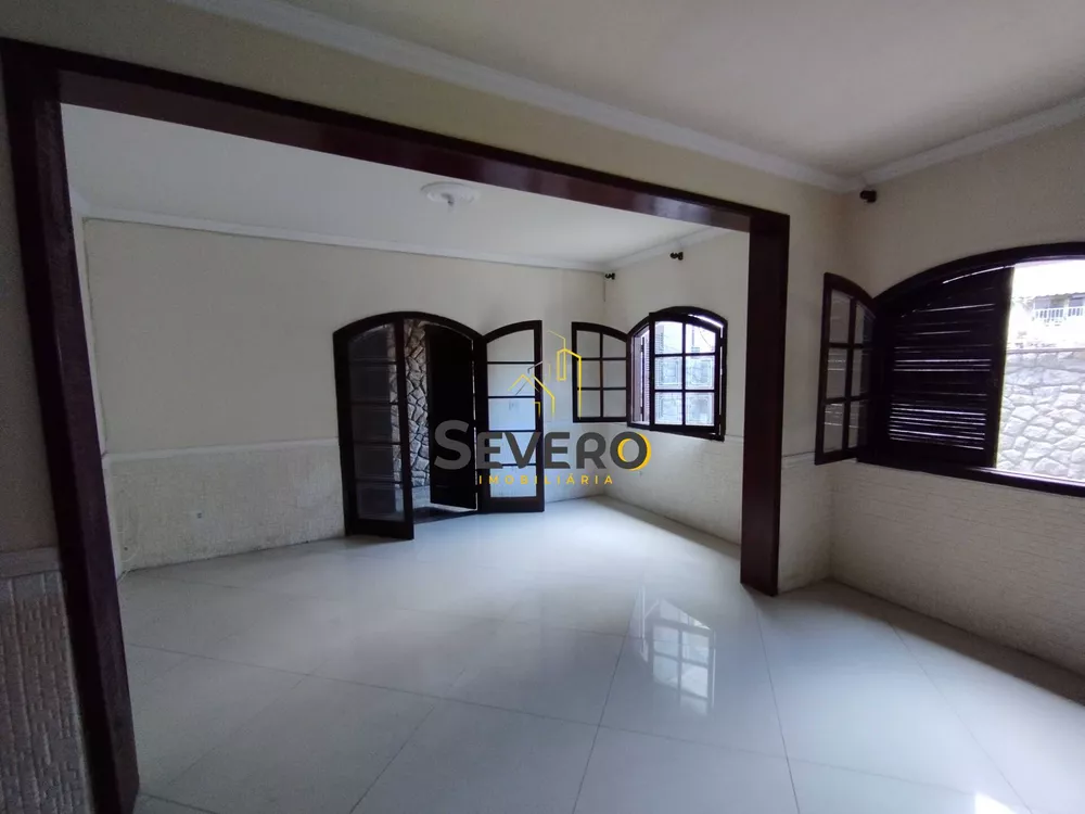 Casa, 3 quartos, 240 m² - Foto 13