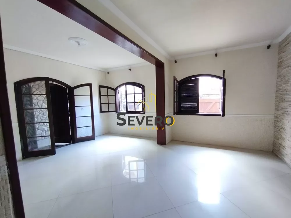 Casa, 3 quartos, 240 m² - Foto 11