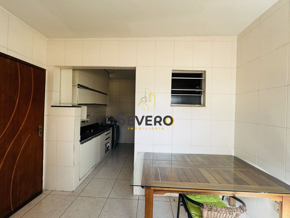 Casa à venda com 2 quartos, 89m² - Foto 4
