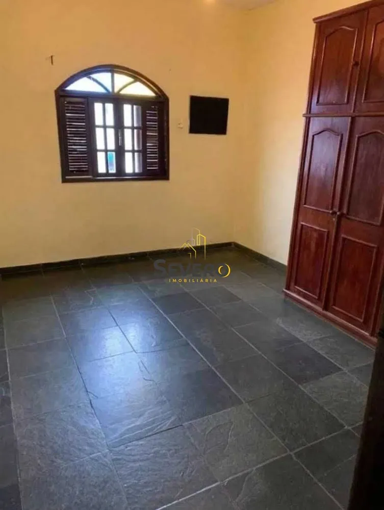 Casa, 4 quartos, 250 m² - Foto 11