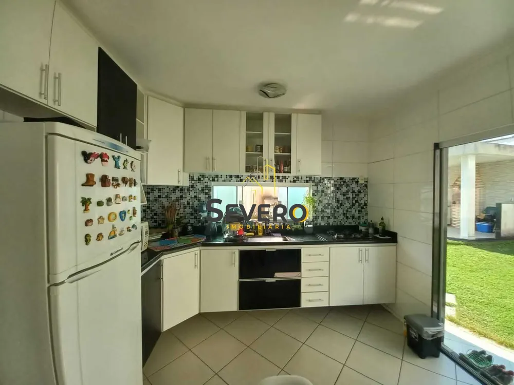 Casa, 3 quartos, 200 m² - Foto 9