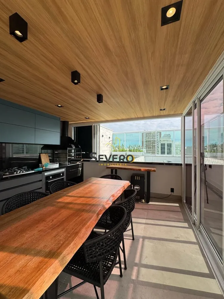 Cobertura, 3 quartos, 249 m² - Foto 5