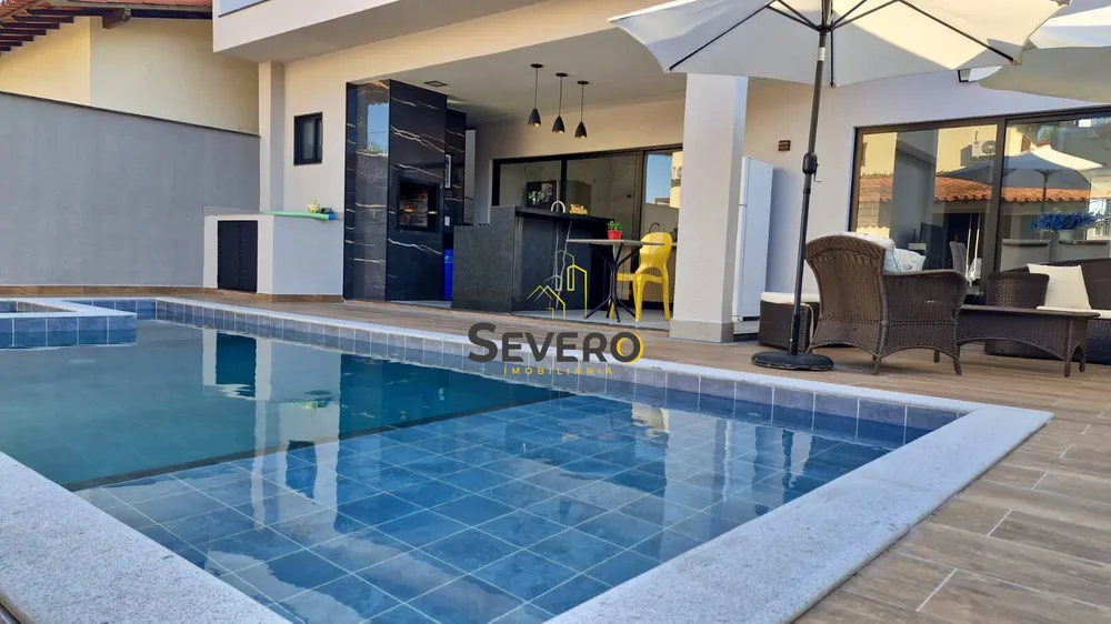 Casa, 4 quartos, 263 m² - Foto 1