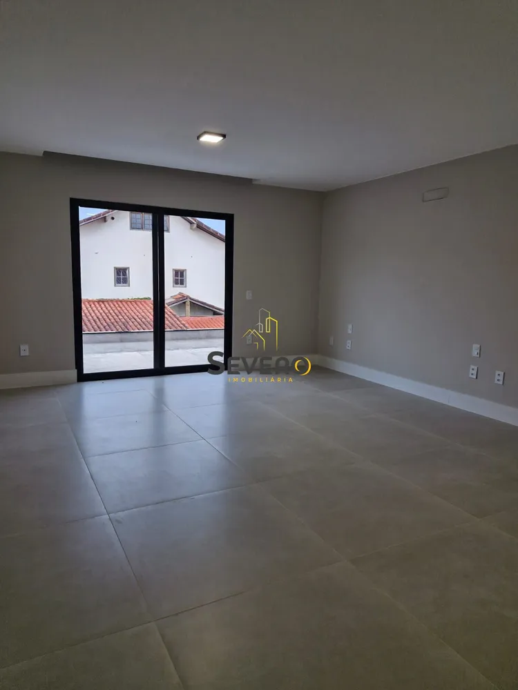 Casa, 4 quartos, 263 m² - Foto 13