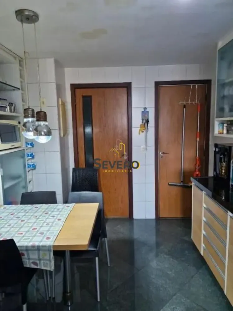 Cobertura, 4 quartos, 258 m² - Foto 33