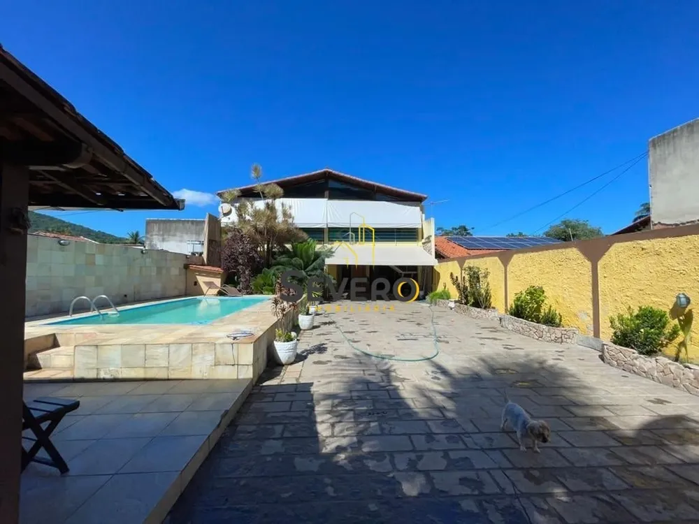 Casa, 4 quartos, 306 m² - Foto 1