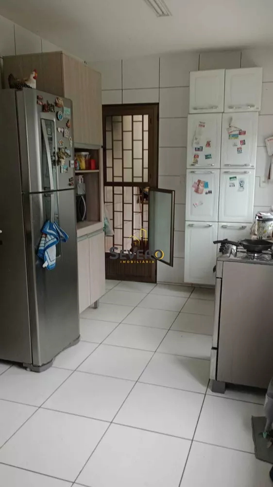 Casa, 4 quartos, 263 m² - Foto 18