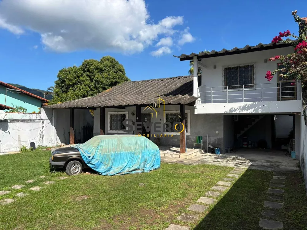Casa, 4 quartos, 263 m² - Foto 1