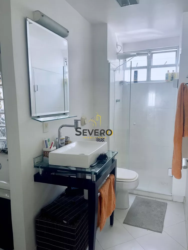 Apartamento, 3 quartos, 140 m² - Foto 1
