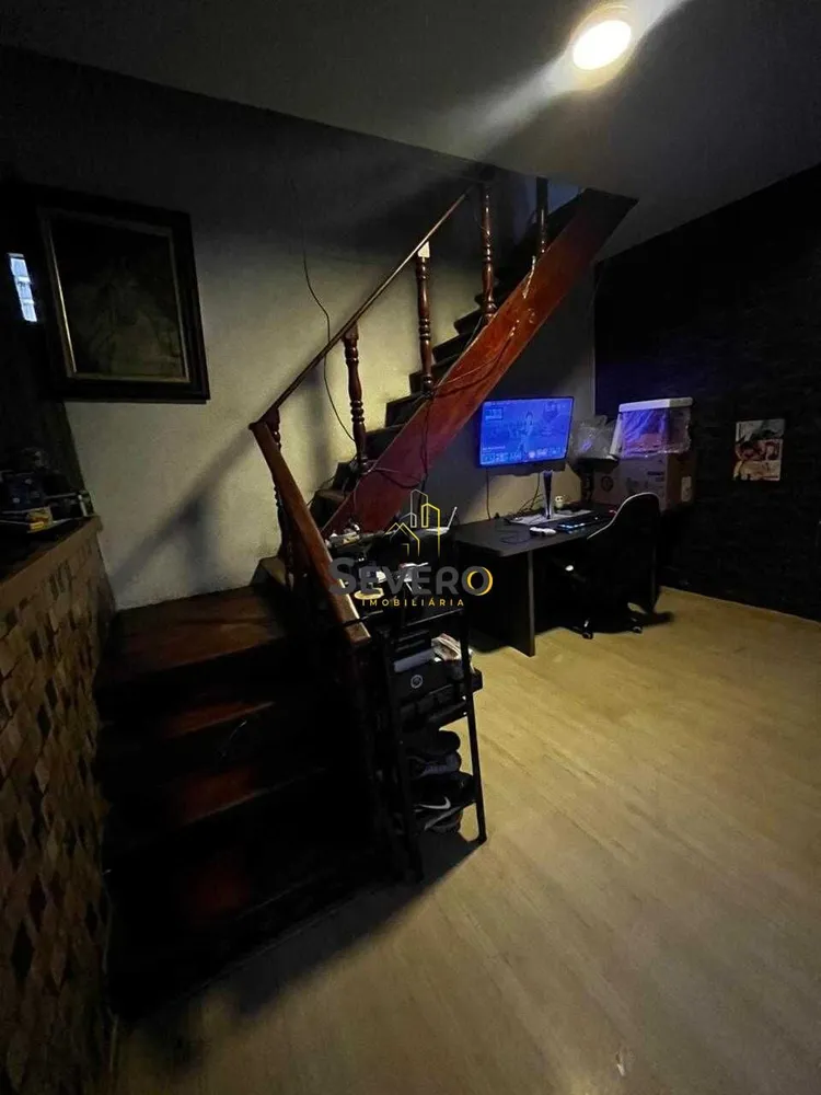 Casa, 3 quartos, 240 m² - Foto 11