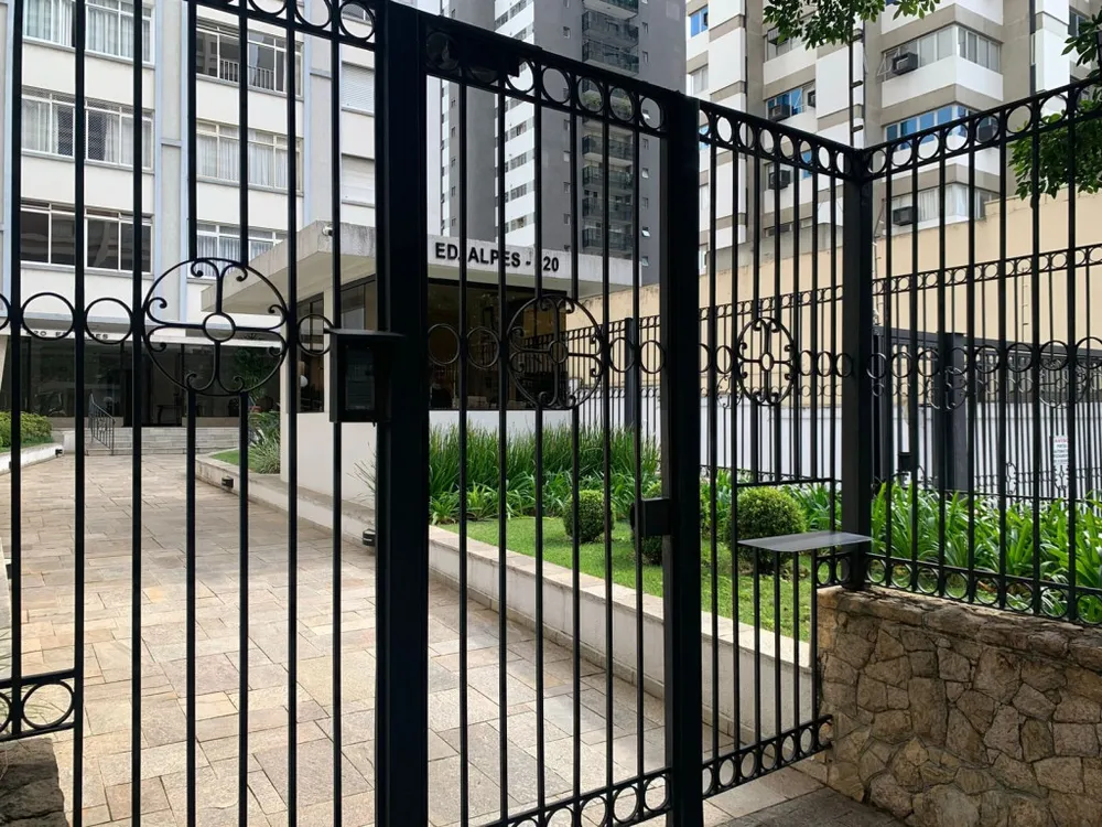 Casa, 4 quartos, 263 m² - Foto 2