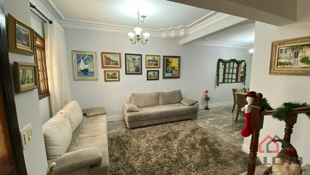 Sobrado, 3 quartos, 210 m² - Foto 1