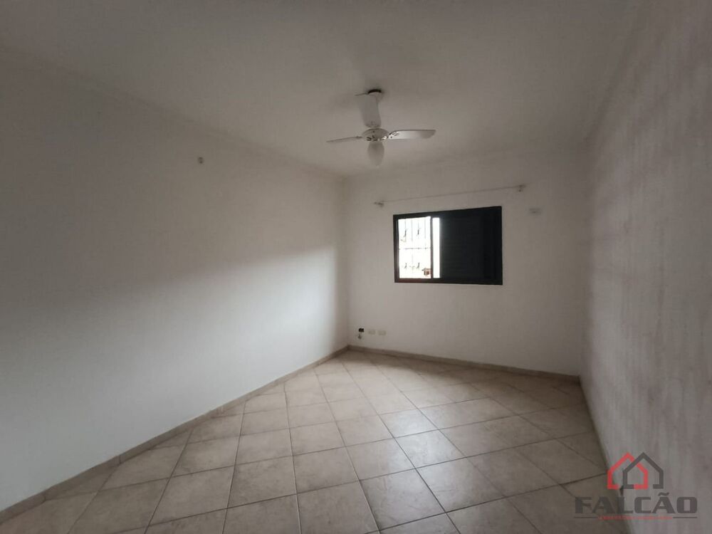 Sobrado à venda com 3 quartos, 182m² - Foto 2