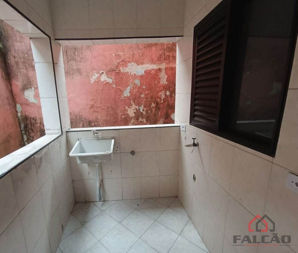 Sobrado à venda com 3 quartos, 182m² - Foto 4