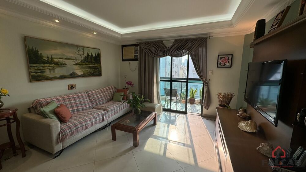 Apartamento à venda com 3 quartos, 150m² - Foto 1