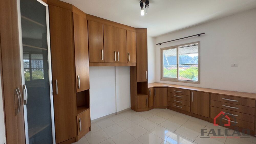 Apartamento à venda com 2 quartos, 90m² - Foto 3
