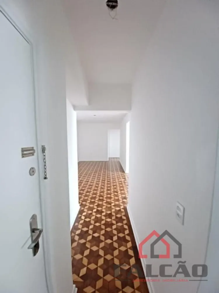 Apartamento, 3 quartos, 131 m² - Foto 2