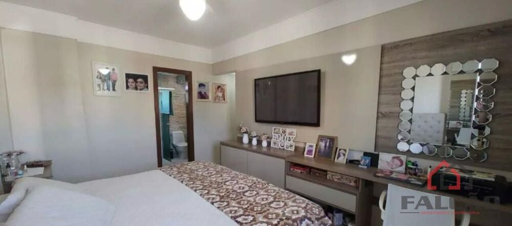 Apartamento à venda com 4 quartos, 160m² - Foto 3