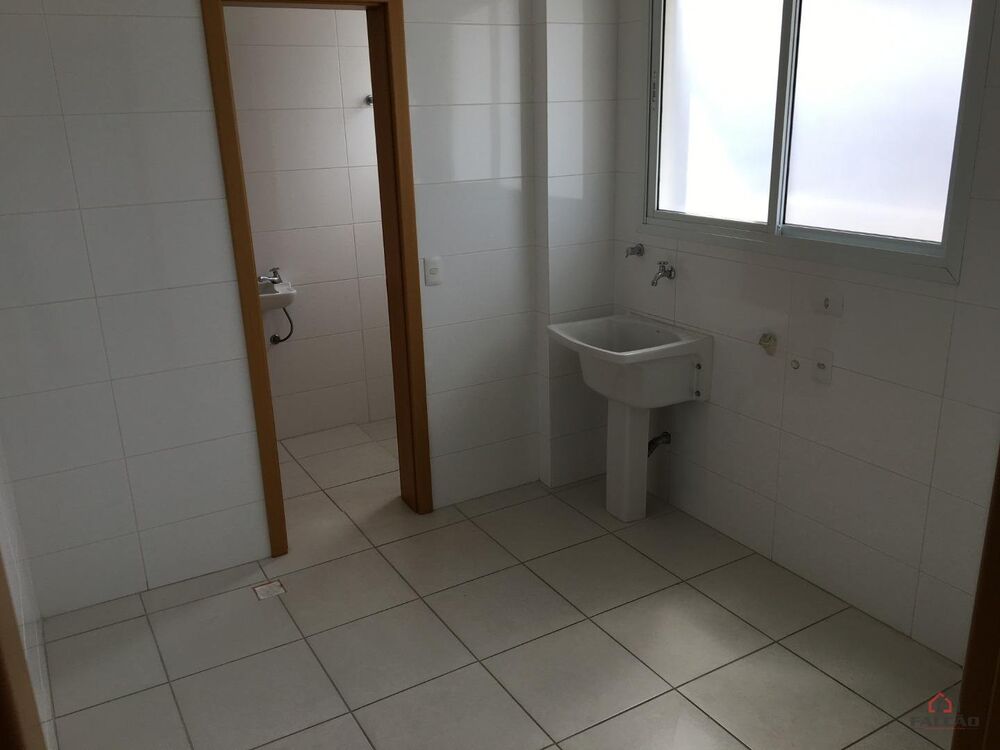 Apartamento à venda com 3 quartos, 130m² - Foto 11