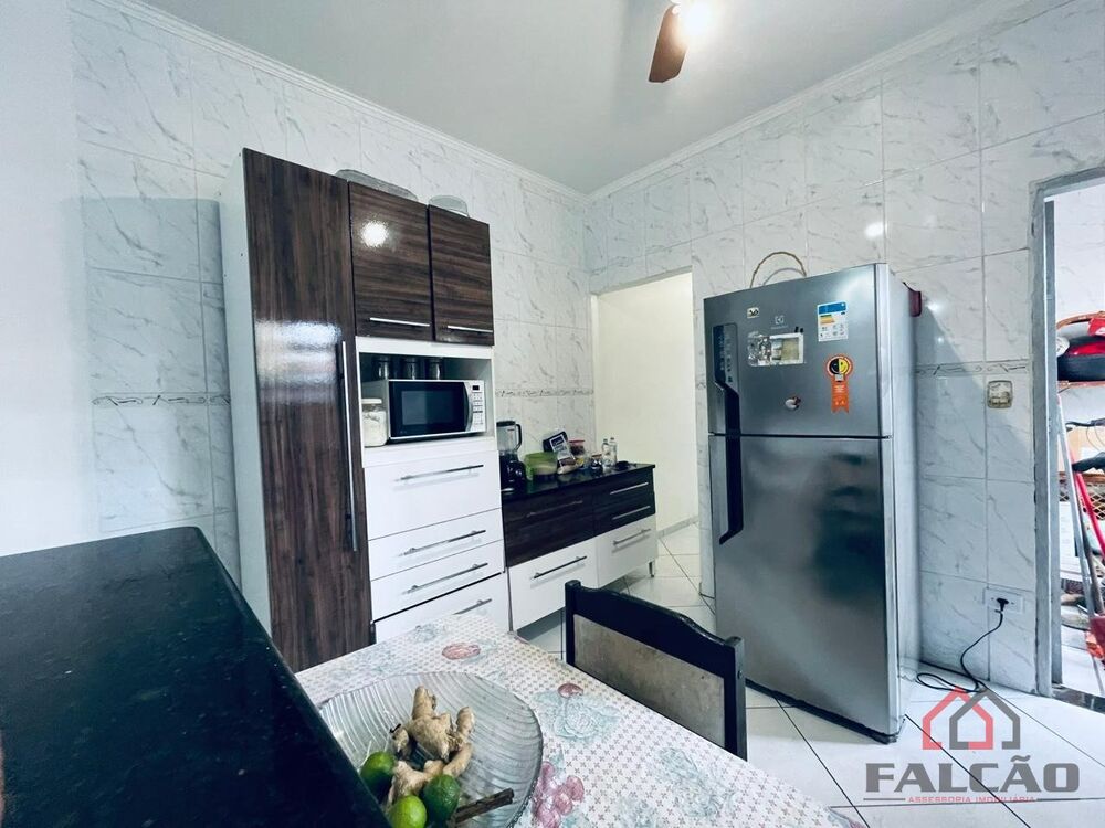 Casa à venda com 2 quartos, 64m² - Foto 10