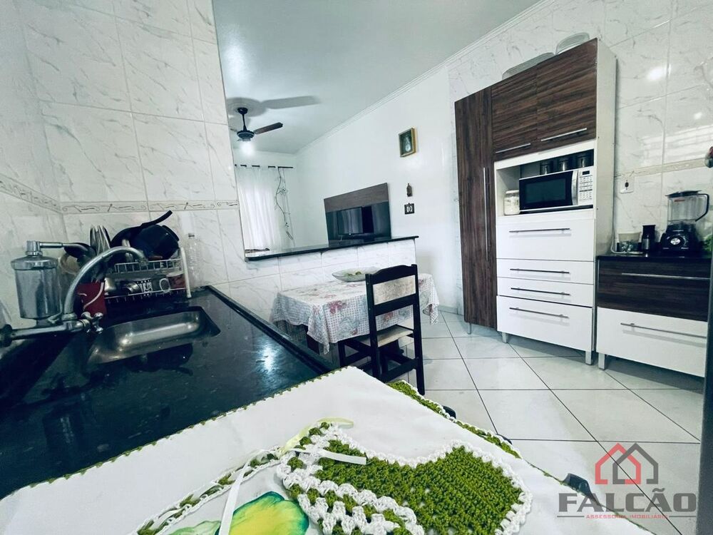 Casa à venda com 2 quartos, 64m² - Foto 9
