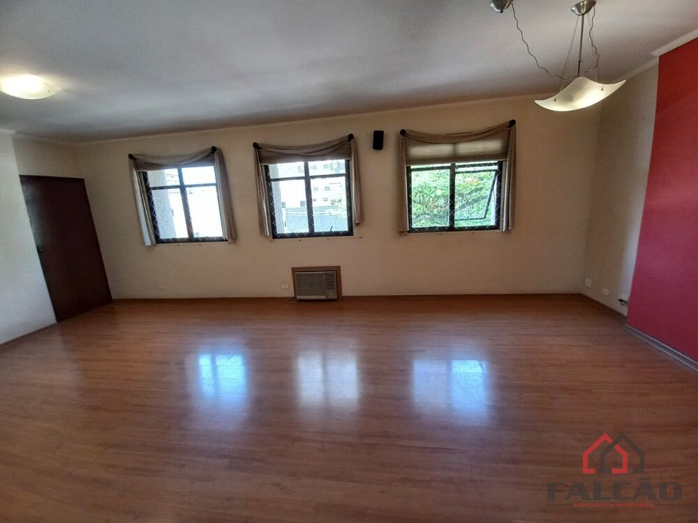 Apartamento à venda com 3 quartos, 127m² - Foto 3