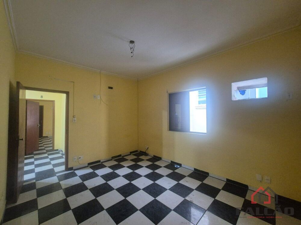 Sobrado à venda com 10 quartos, 300m² - Foto 6