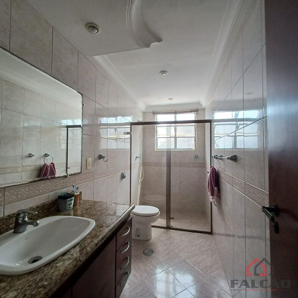 Apartamento à venda com 5 quartos, 200m² - Foto 5