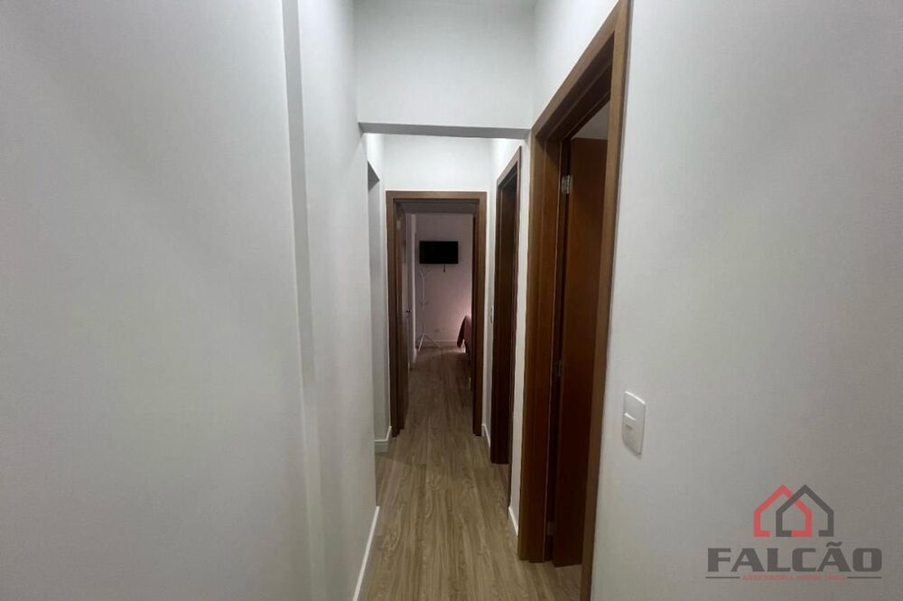 Apartamento à venda com 3 quartos, 130m² - Foto 3
