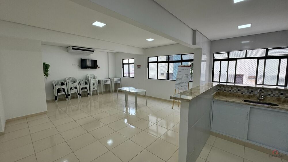 Apartamento à venda com 2 quartos, 80m² - Foto 3