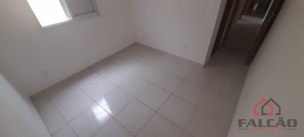 Casa à venda com 3 quartos, 75m² - Foto 3