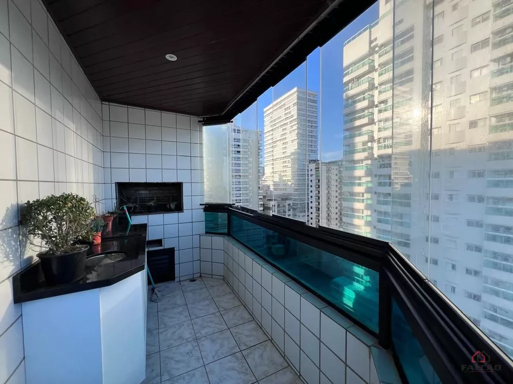 Apartamento à venda com 3 quartos, 147m² - Foto 4